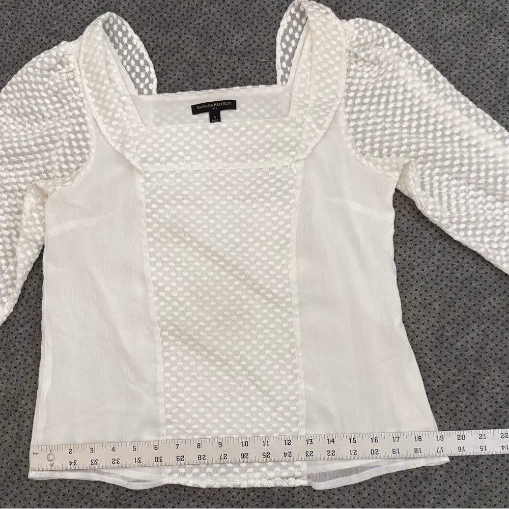 Banana Republic White blouse sheer Long Sleeve - Picture 8 of 8